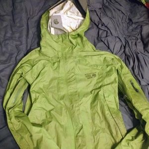 Women's Mountain Hardwear Rain/ Shell Jacket